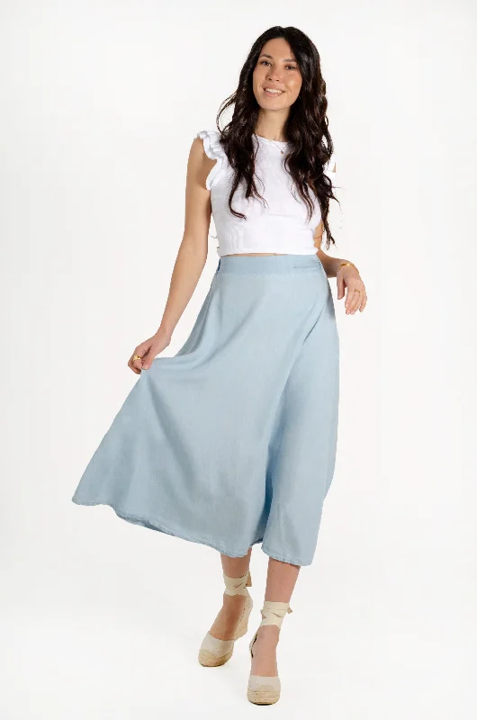 Casual Weekend Relaxed Style CARLA SKIRT // LIGHT DENIM