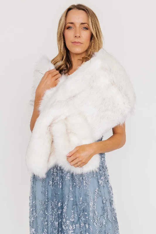 Feminine Soft - Hued Look Valerie Faux Fur Shawl | Ivory