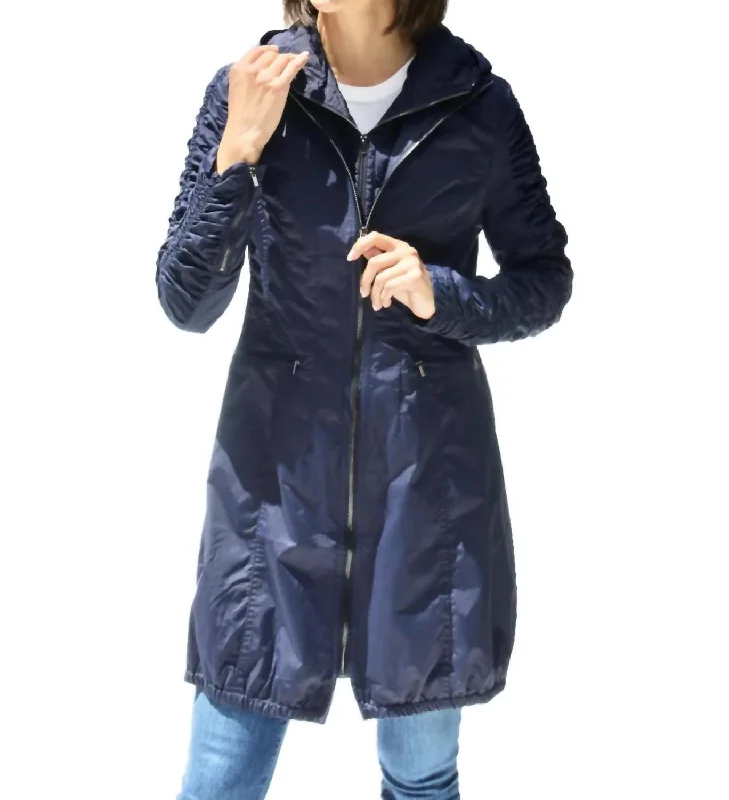 Bold Patterns Ula Quilted Vest Jacket In Navy