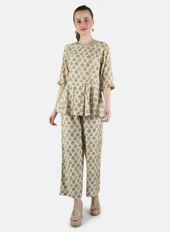 The Latest Fashion Trends Women Green Printed Coordinate Set