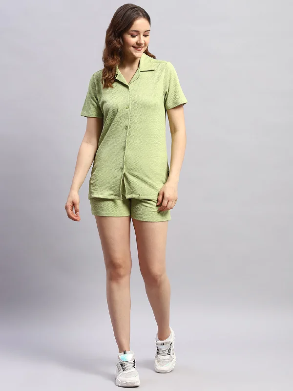 Unleash Your Style Women Green Self Design Collar Half Sleeve Cords Set