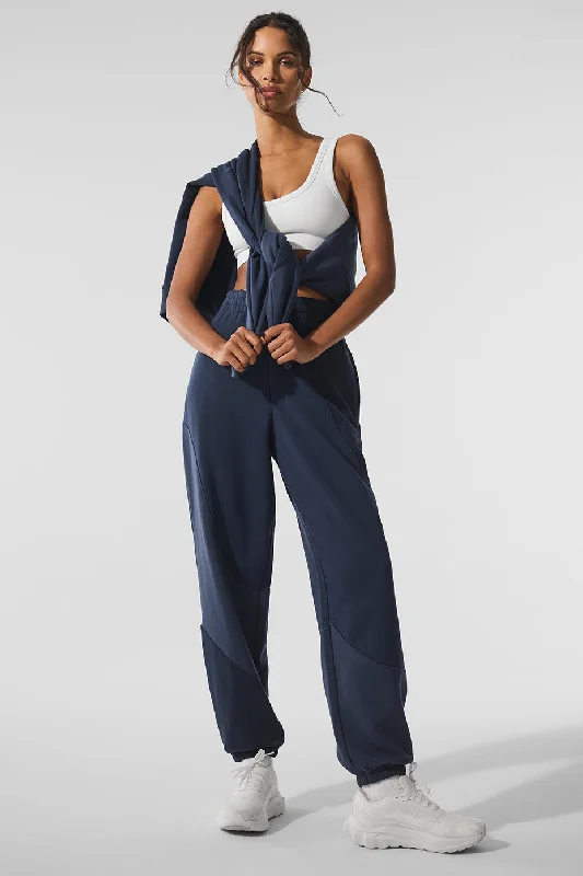 Elegant Simplicity Wardrobe Make Waves Sweatpant - Navy Tonal