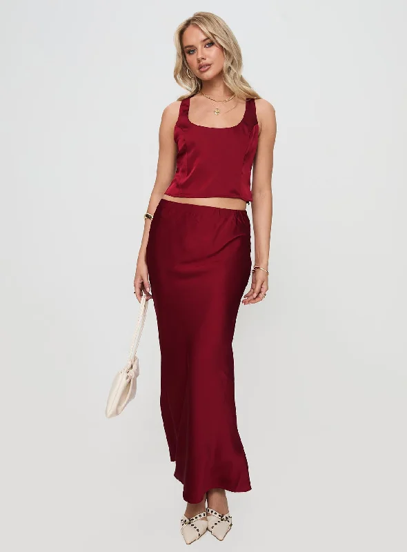 Vibrant Femme Fashion Quixotic Set Maroon