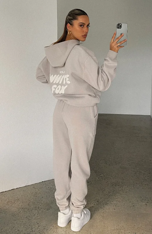 Classic Timeless Elegant Style Offstage Sweatpants Moon