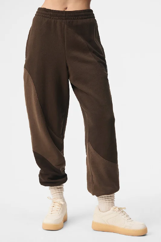 Signature Style Essentials Make Waves Sweatpant - Espresso Tonal