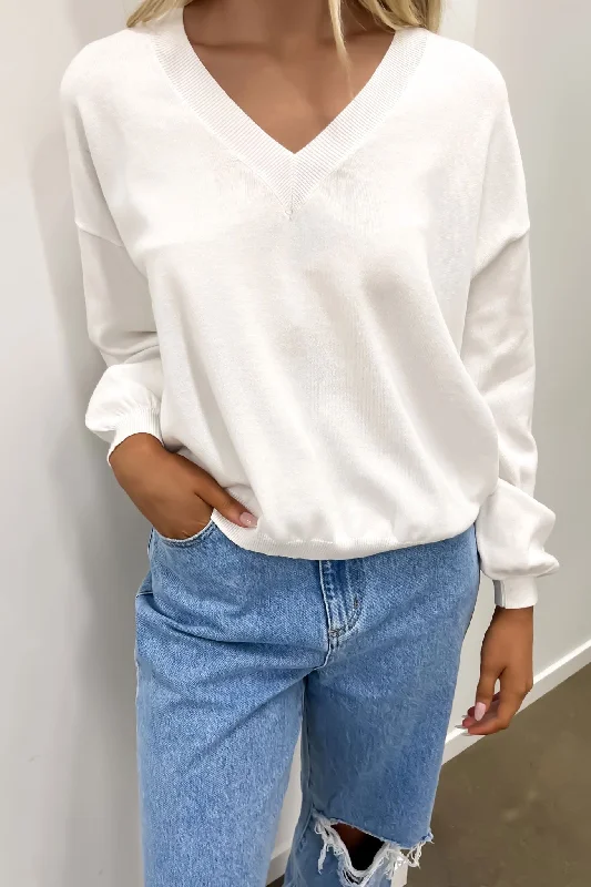 Casual Chic Women's Evening Clothes Tasmin V Neck Sweater White