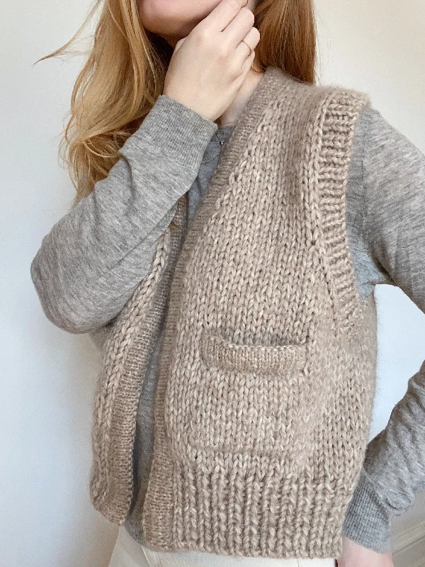 Chic Trends Unveiled Vest No. 5 - ENGLISH