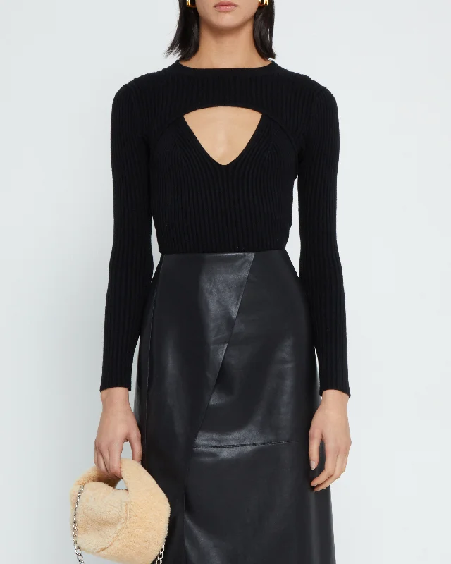 Fashion-Forward Ava Cardi Set