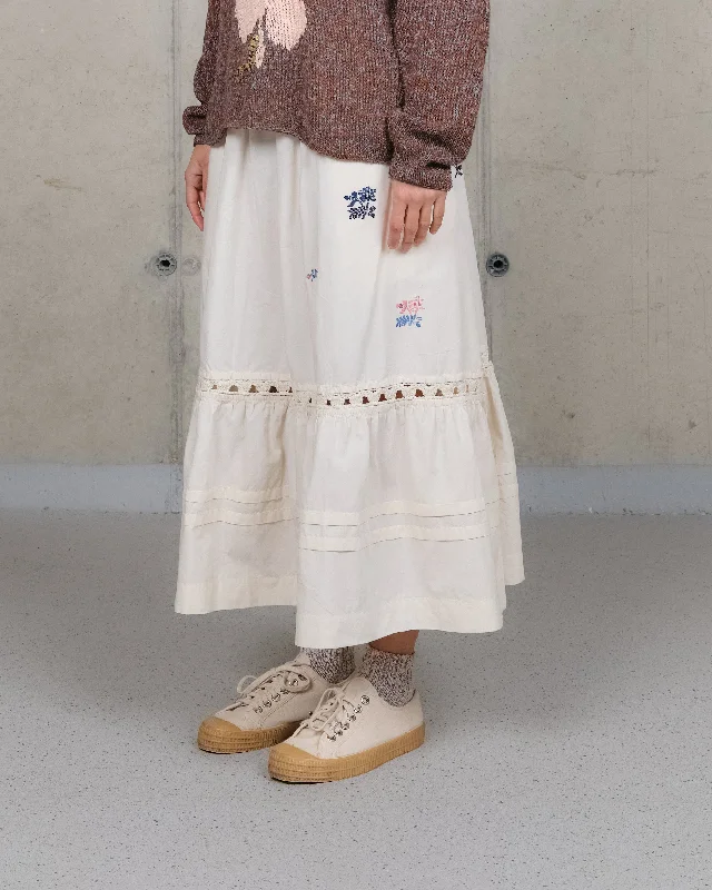Chic Style, Always In Vogue Nutmeg Skirt - Ecru Interrupted