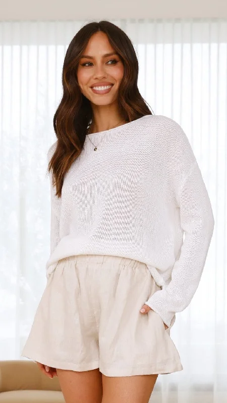 Fast Fashion Favorites Lakoa Knit Top - White
