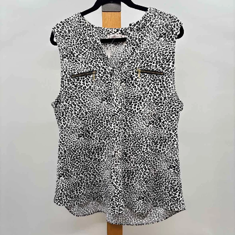 Update With Cottagecore Styles Nanette Women's Size XL White Animal Print Sleeveless Shirt Update With Cottagecore Styles Nanette Women's Size XL White Animal Print Sleeveless Shirt