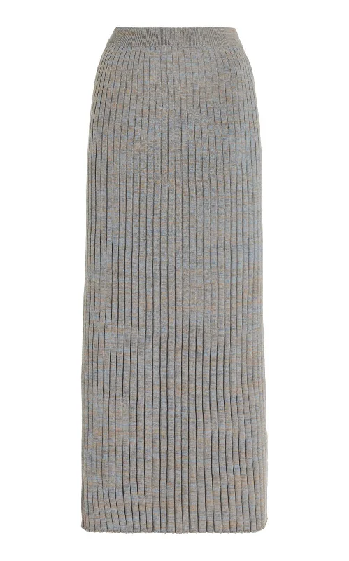 Trendy Street Style Attire Conti Knit Midi Skirt in Light Blue Melange Cashmere