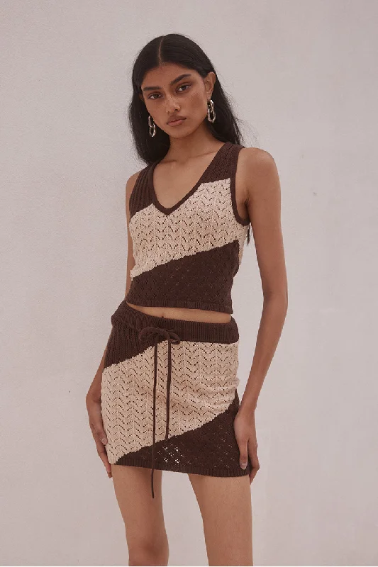 Urban Sophistication JULIE TOP - SAND/CHOCOLATE