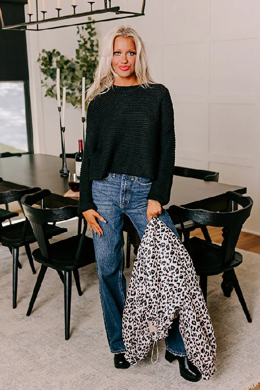 Seasonal Fashion Casual Apparel For Women Feeling Cozy Knit Sweater in Black