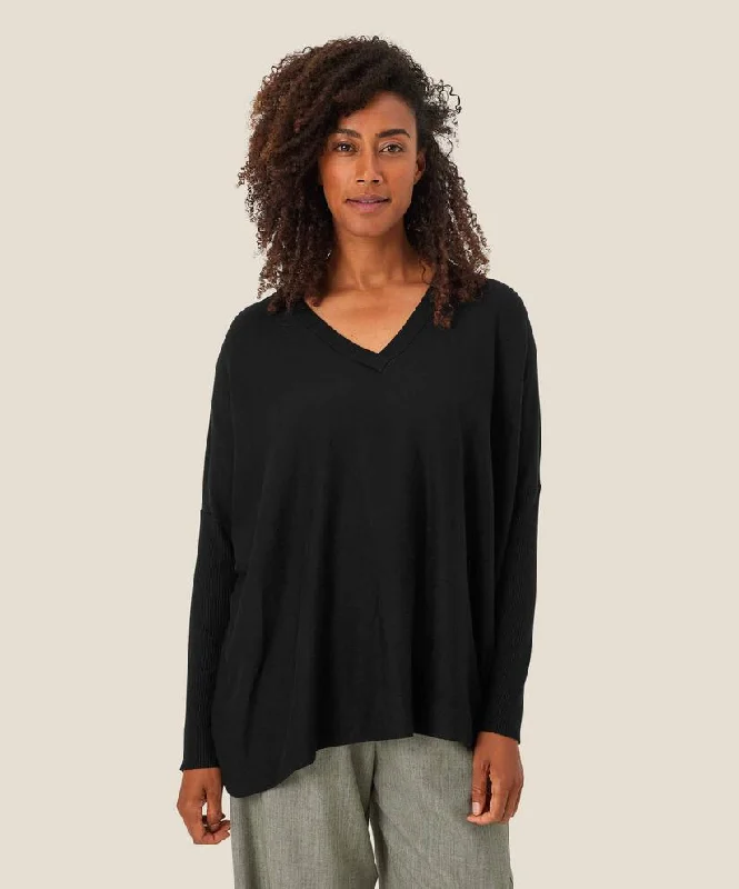 Style Breakthroughs 1009888 MaFronia Sweater - Black