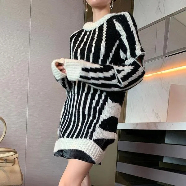 Runway Inspired Wear Winter New Hole Sweater Knitting Splicing Personality Collar Pullover Women Top Runway Inspired Wear Winter New Hole Sweater Knitting Splicing Personality Collar Pullover Women Top