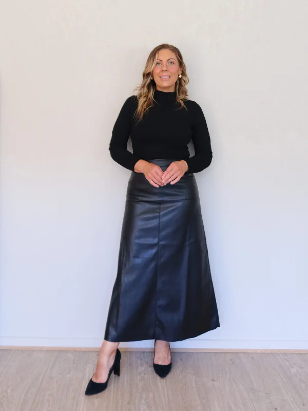 Effortless Everyday Wear Kym Knit Top - Black
