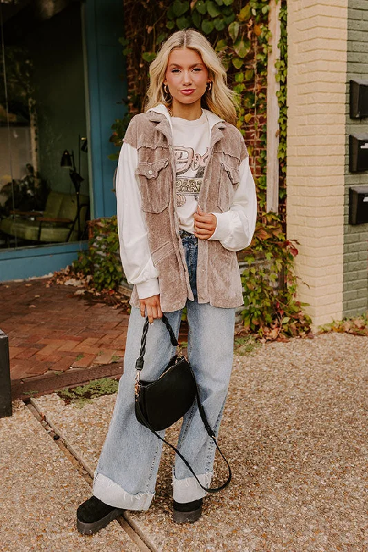 New In This Season Exclusive Wardrobe Deals – Style Up For Less Trailside Talks Chenille Sweater in Taupe