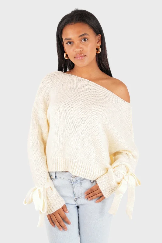 Trendy Street Style "One shoulder" sweater white