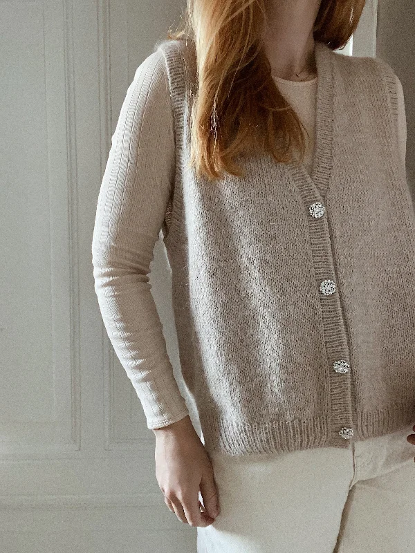Trend Setting Wardrobe Vest No. 7 - ENGLISH