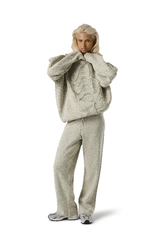 All Season Fashion Collection Seekers Knit Sweatpants in Husk