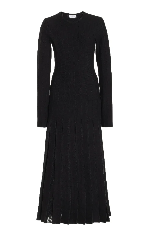 Feminine Soft - Hued Styles Walsh Knit Pleated Maxi Dress in Black Wool