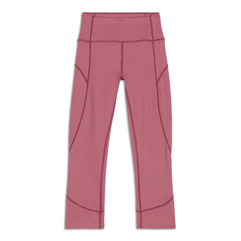 New Season Fashion Preview In Movement Crop - Resale