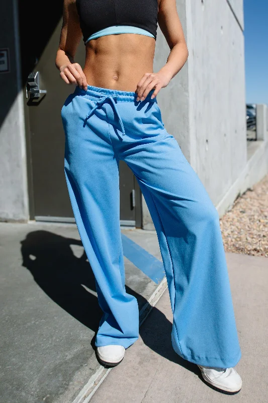 Trendy Women's Wear Collection Nomad Pants
