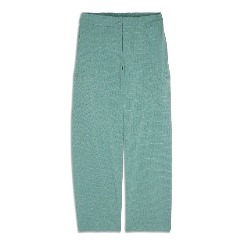 Seasonal Sale Ventlight Cargo Mid-Rise Crop - Resale