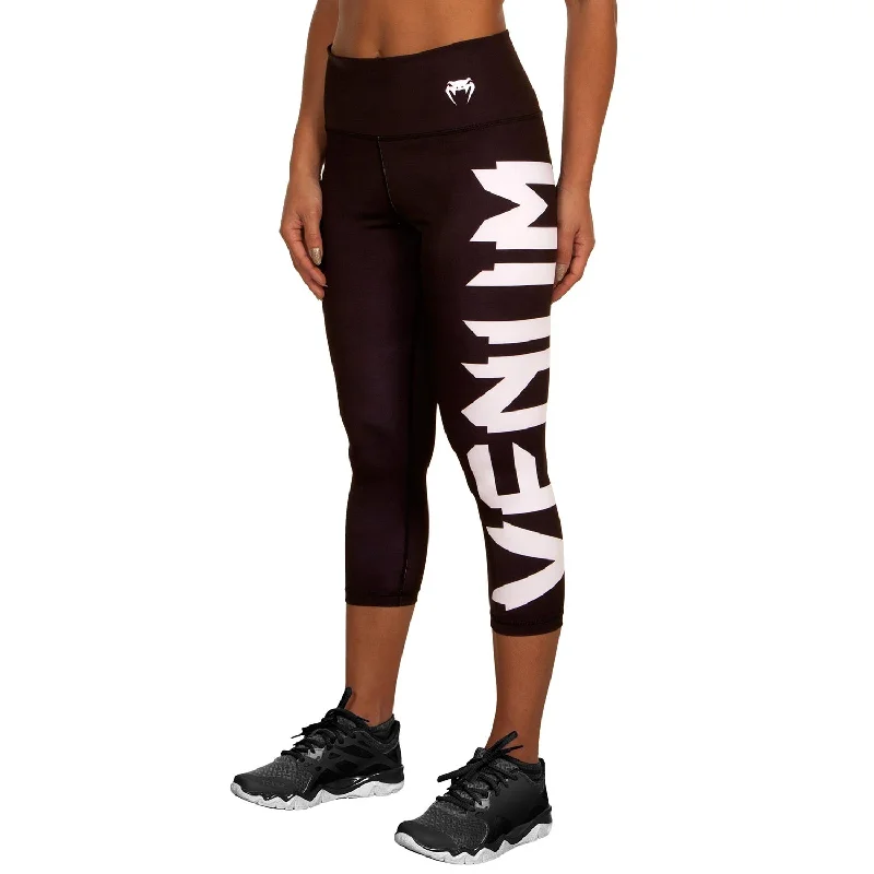 Chic Wardrobe Essentials Venum Giant Cropped Leggings - Black