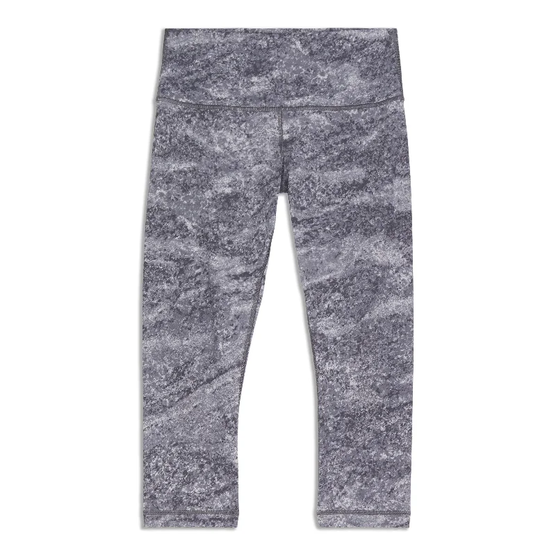 Versatile Style Wardrobe Wunder Under High Rise Crop - Resale