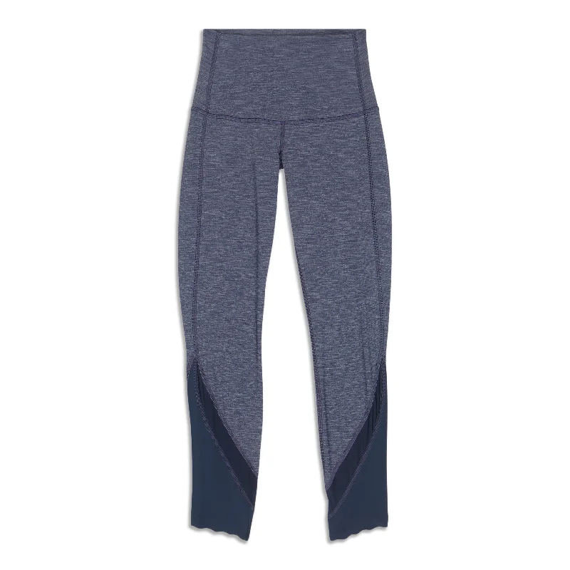 Fashionista Favorites Wunder Under Scalloped Hem High-Rise Crop - Resale